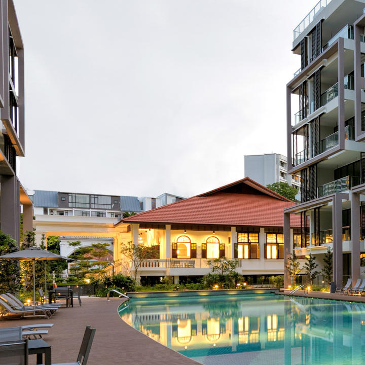 projs-720-720-BuckleyClassique