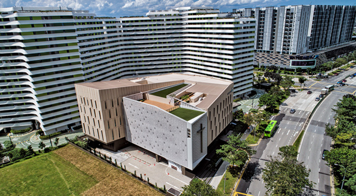 projs-725-400-ChurchTrans2