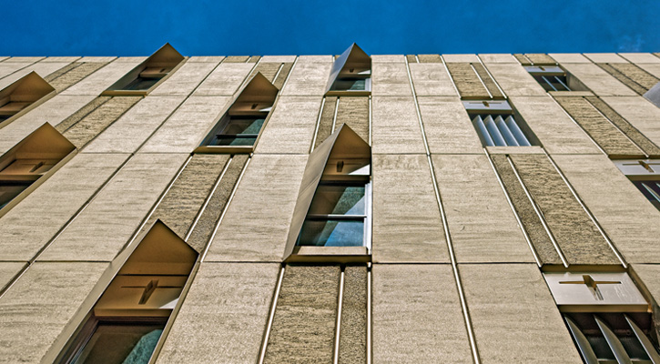 projs-725-400-ChurchTrans3